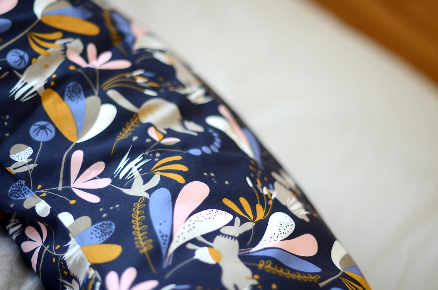 Red Castle Big Flopsy Maternity & Nursing Pillow - Print Jersey Lorena