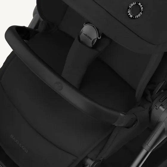 Maxi Cosi Oxford Comfort Stroller With Oria Bassanet