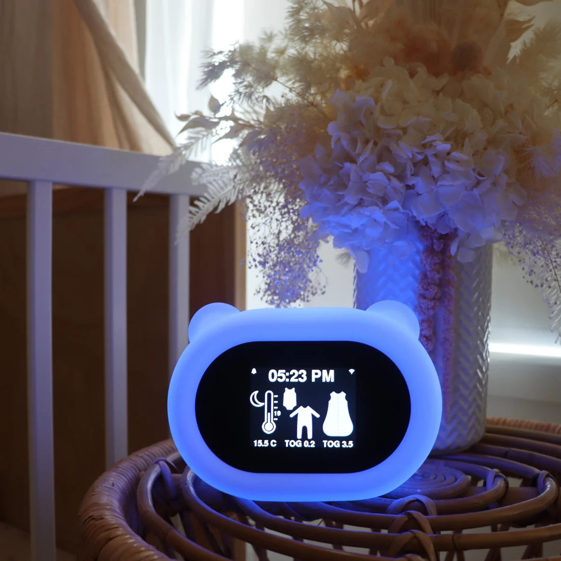 Baby Sleepwear Guide, Night Light and Thermometer By Sleep like Goldilocks