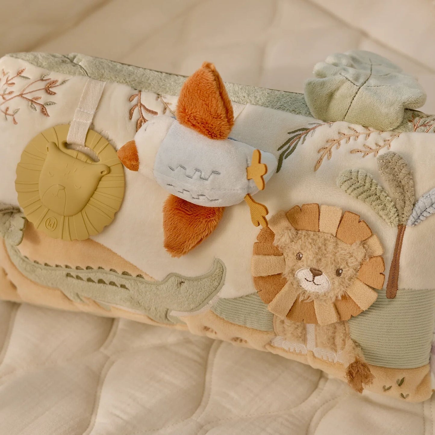 Activity Triangle - Safari Friends