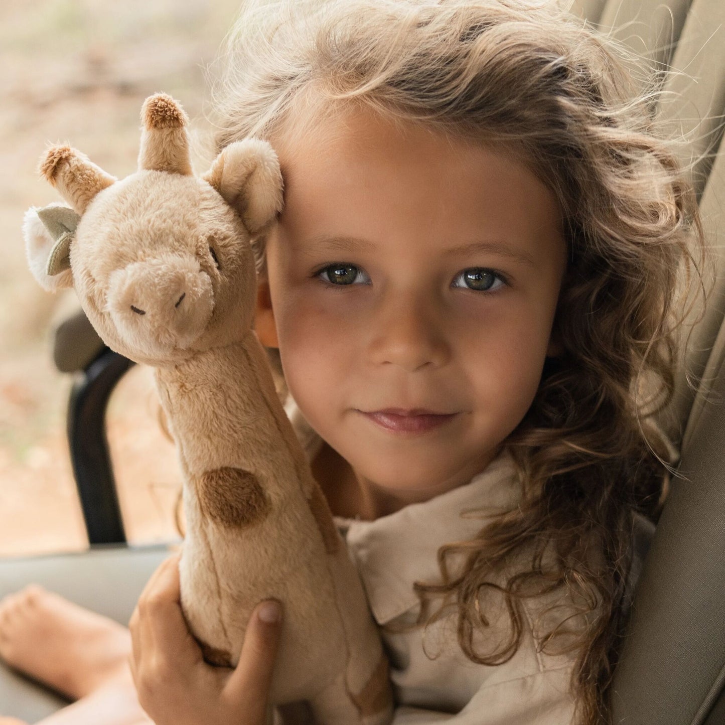 Cuddle Giraffe - Safari Friends