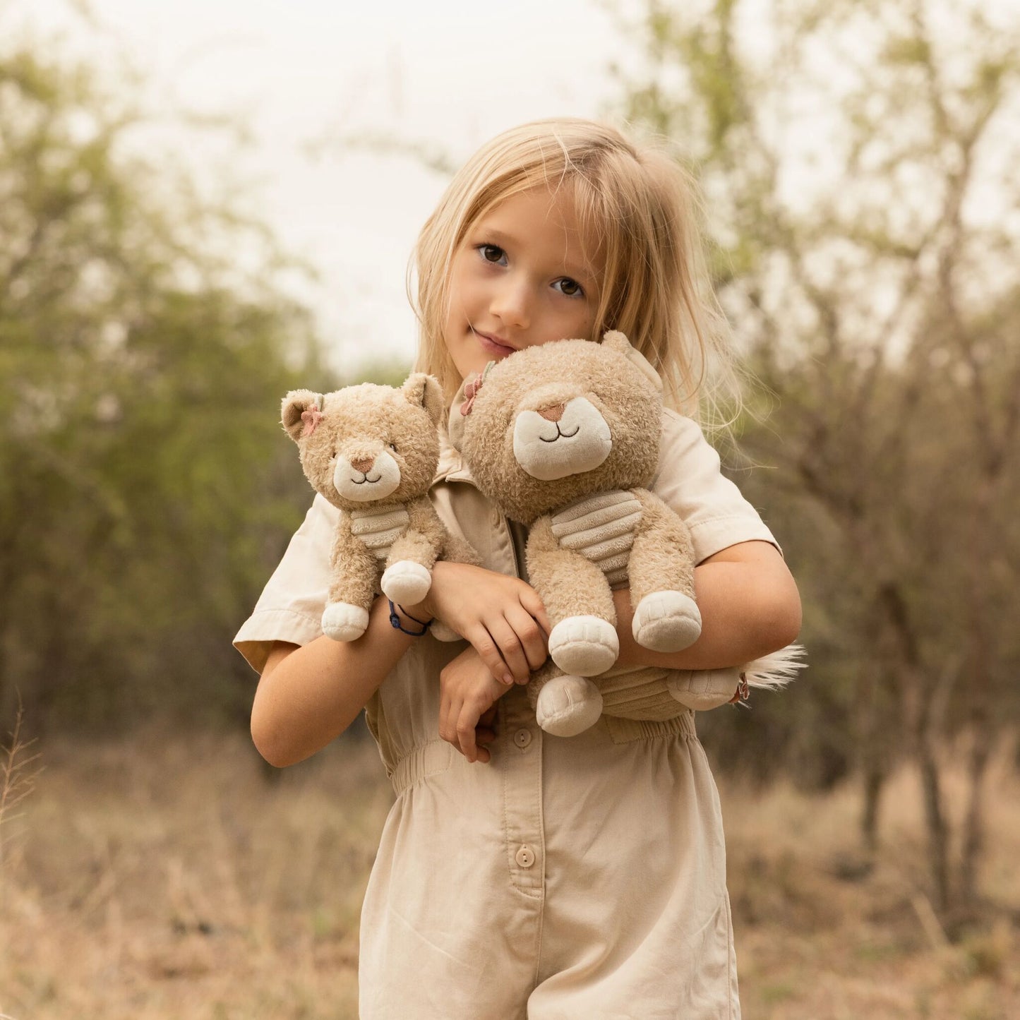 Cuddle Lioness - 17cm - Safari Friends