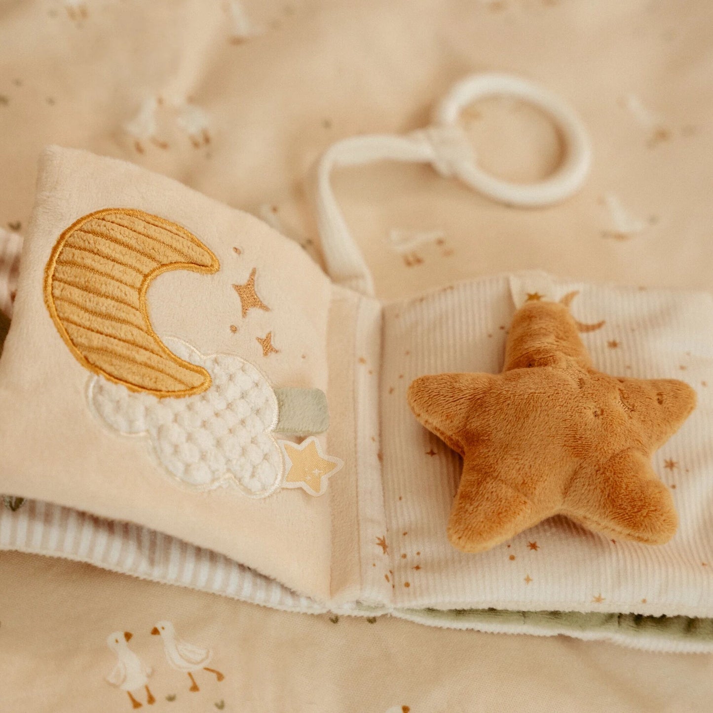 Goose Stroller Book - Newborn Naturals