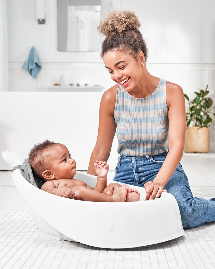 Skip Hop Moby Smart Sling 3 Stage Bath - White