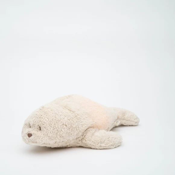Humming Seal - Sand