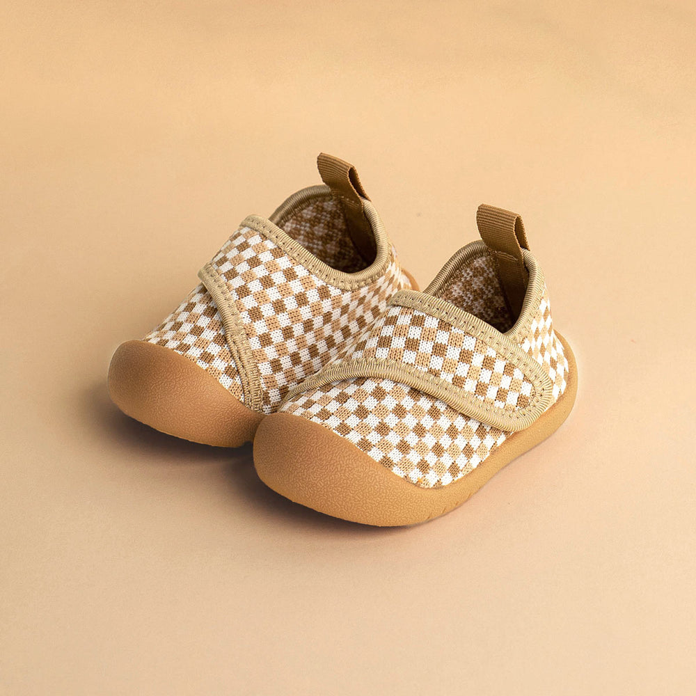 Duckies Velcro Peanut Checker