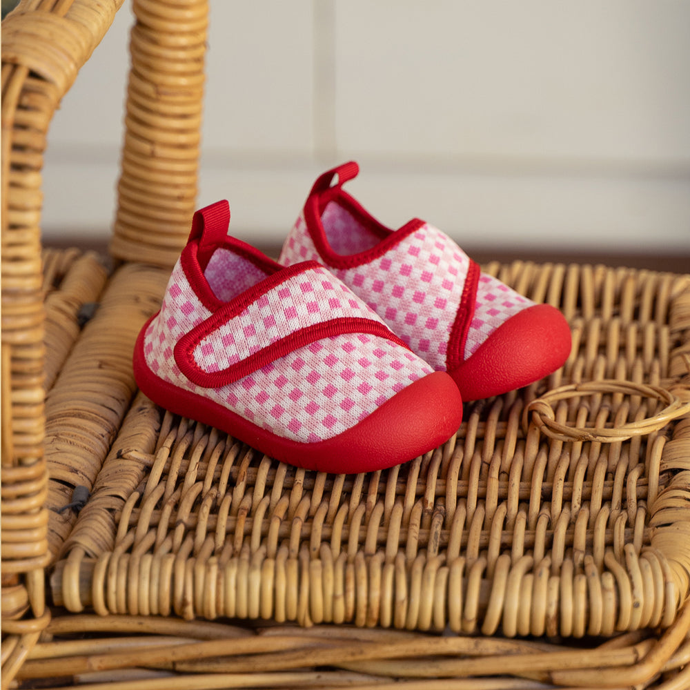 Duckies Velcro Stawberry Checker