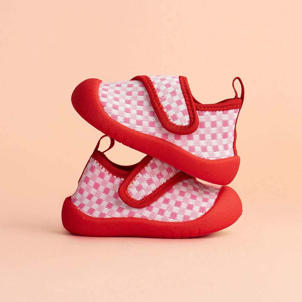 Duckies Velcro Stawberry Checker