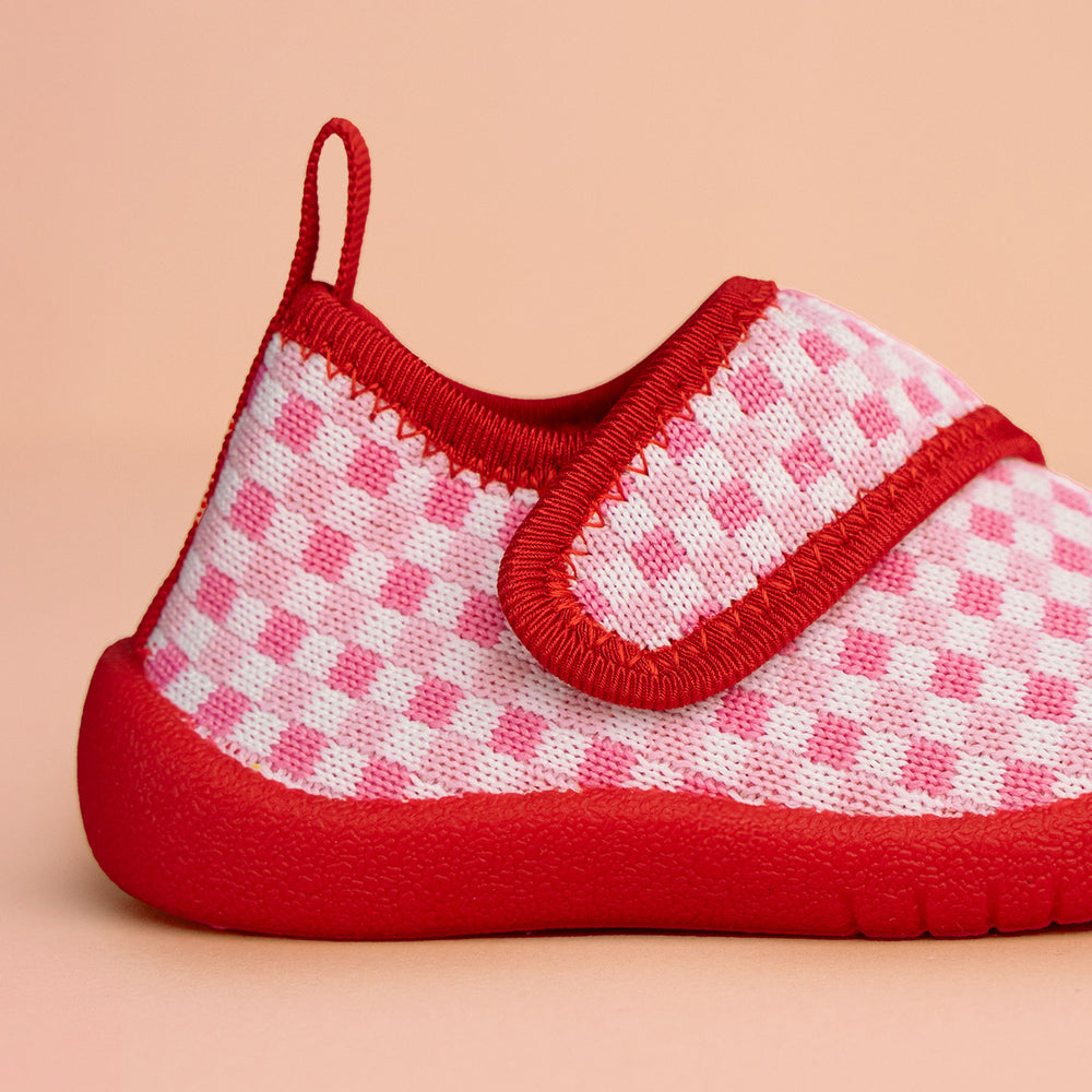 Duckies Velcro Stawberry Checker
