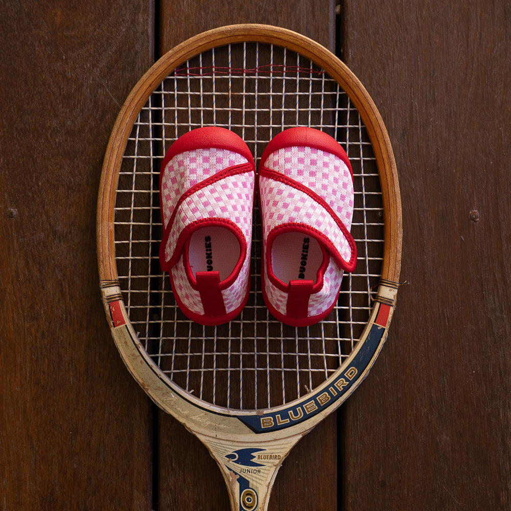 Duckies Velcro Stawberry Checker